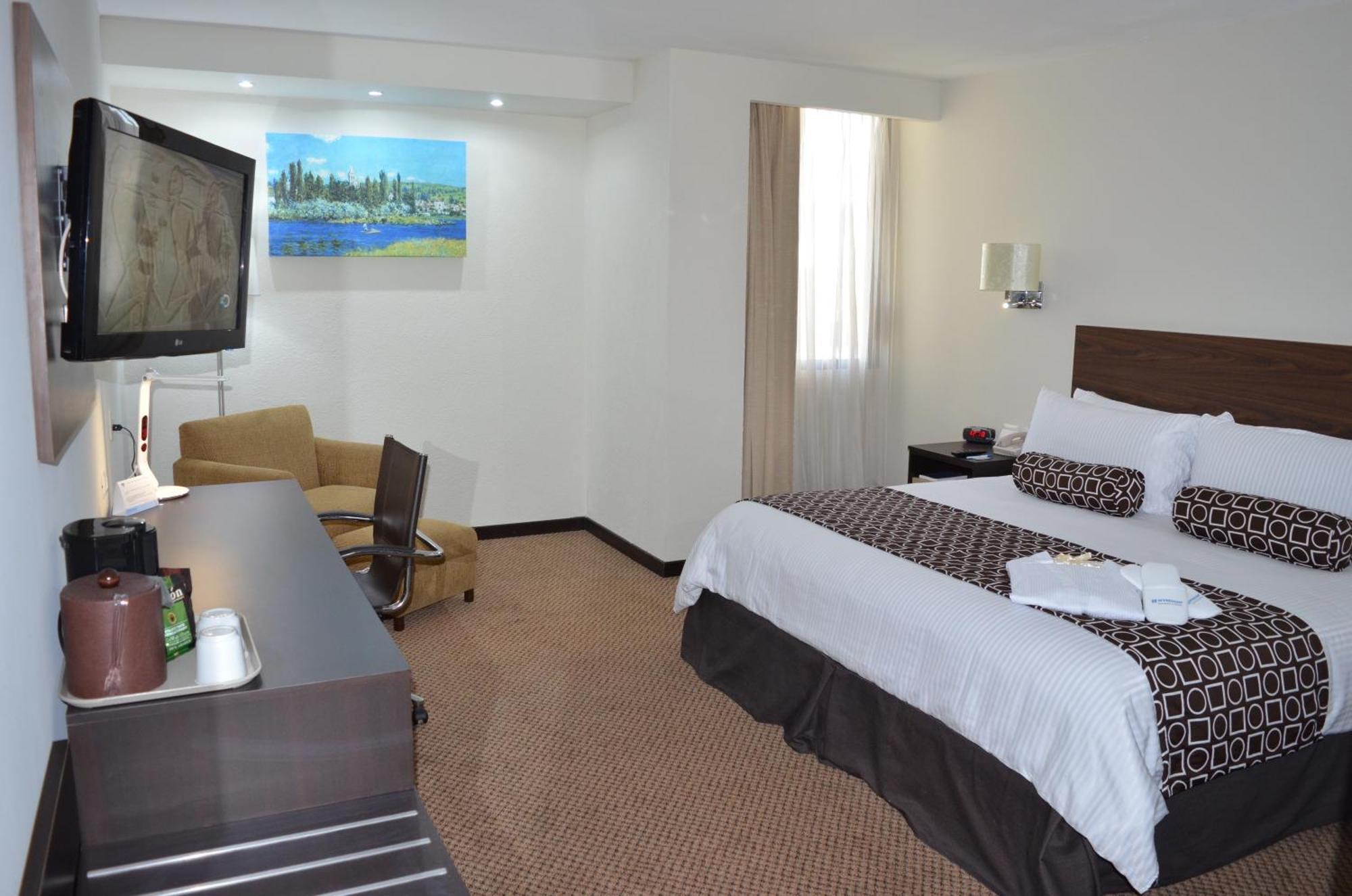วินด์แฮม เอกเซกูติโบ กูเลียกัน Hotel คูเลียคัน ภายนอก รูปภาพ