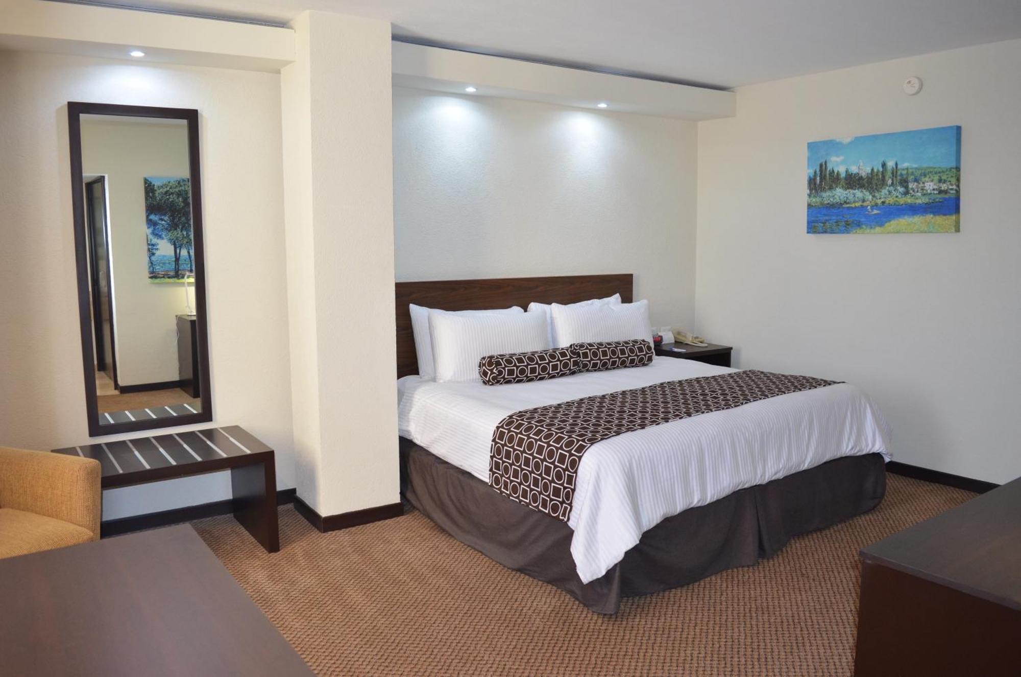 วินด์แฮม เอกเซกูติโบ กูเลียกัน Hotel คูเลียคัน ภายนอก รูปภาพ